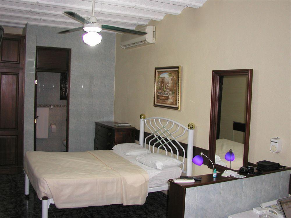 Hotel Garant&Suites Boca Chica Exterior foto