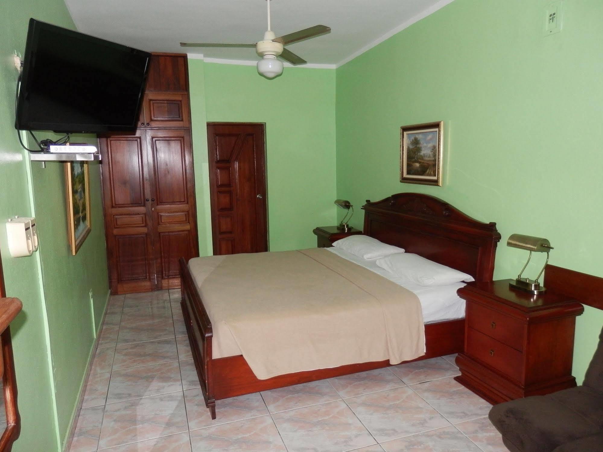 Hotel Garant&Suites Boca Chica Exterior foto